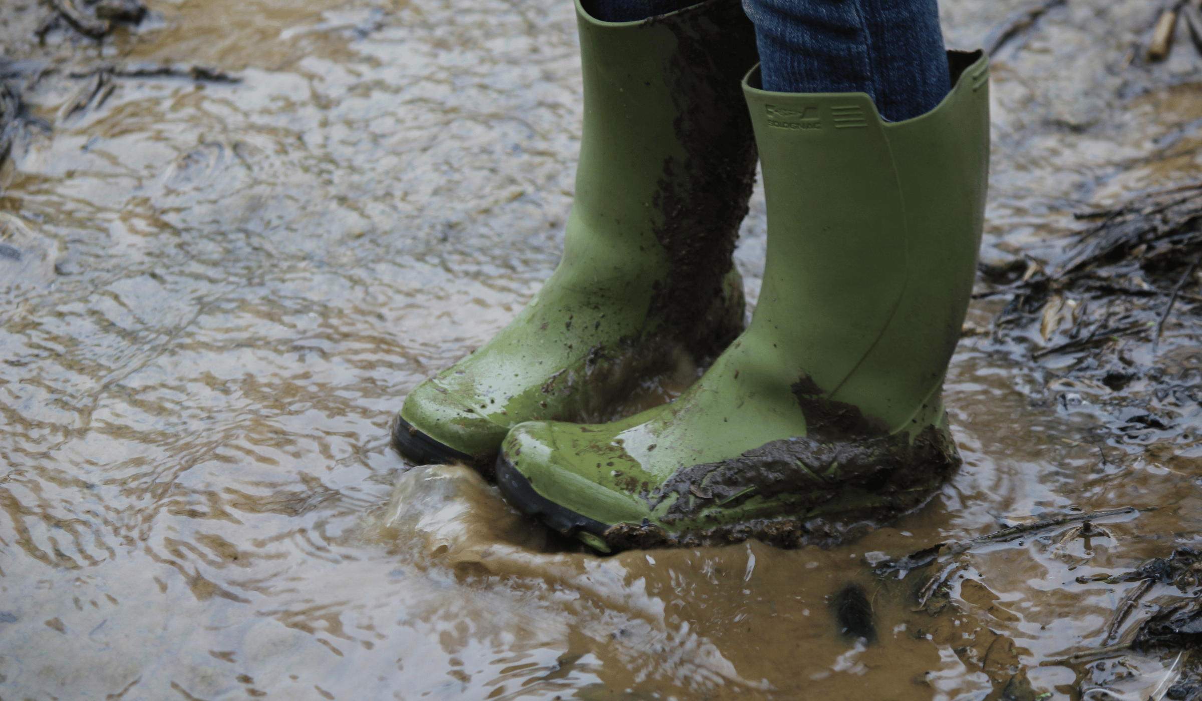 How to Choose the Best Rain Boot for Industrial Use